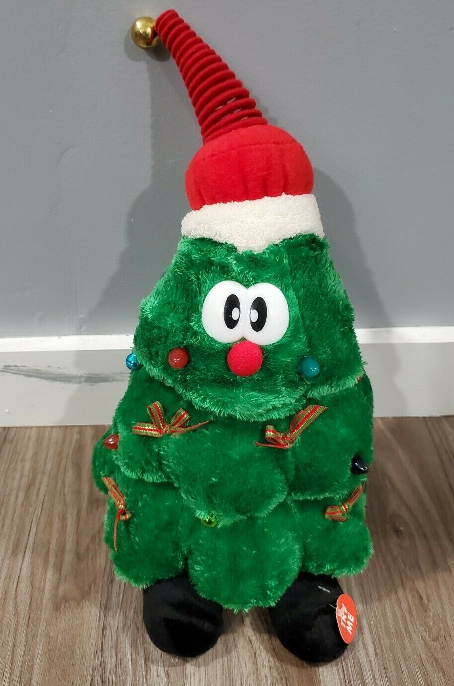 plush singing christmas tree
