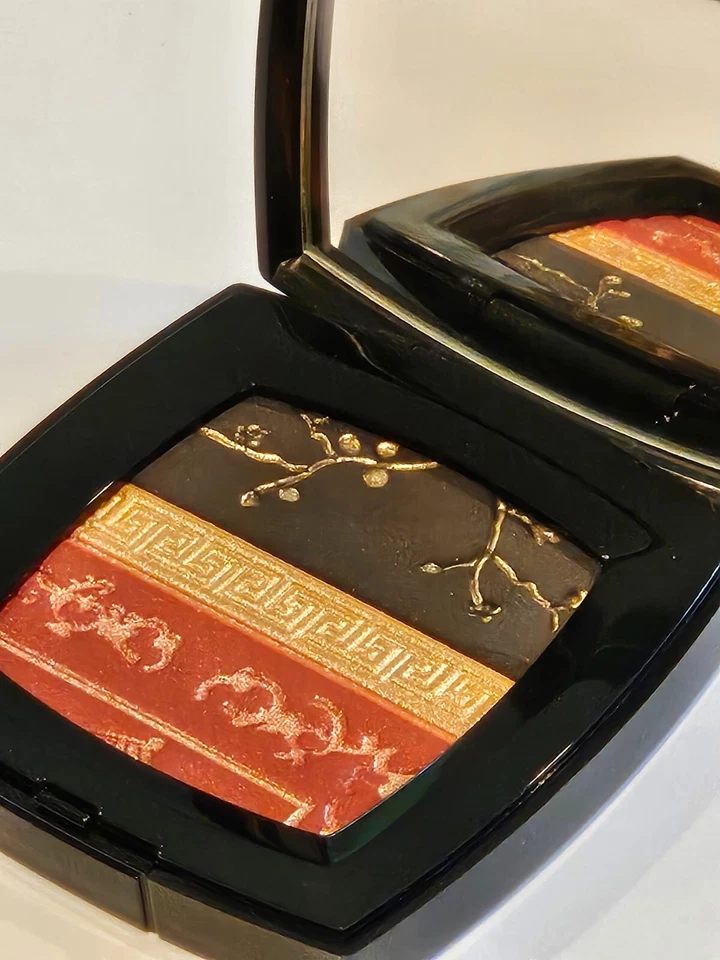 NUEVO EN CAJA NUEVO con Caja Coleccionable Preciosa Paleta Chanel Coromandel De Chanel Foto 4 de 4