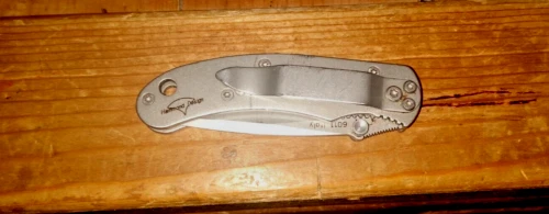 Navaja de bolsillo plegable de metal CRKT Columbia River Knife Co. #6011 Italia Navaho Foto 3 de 3