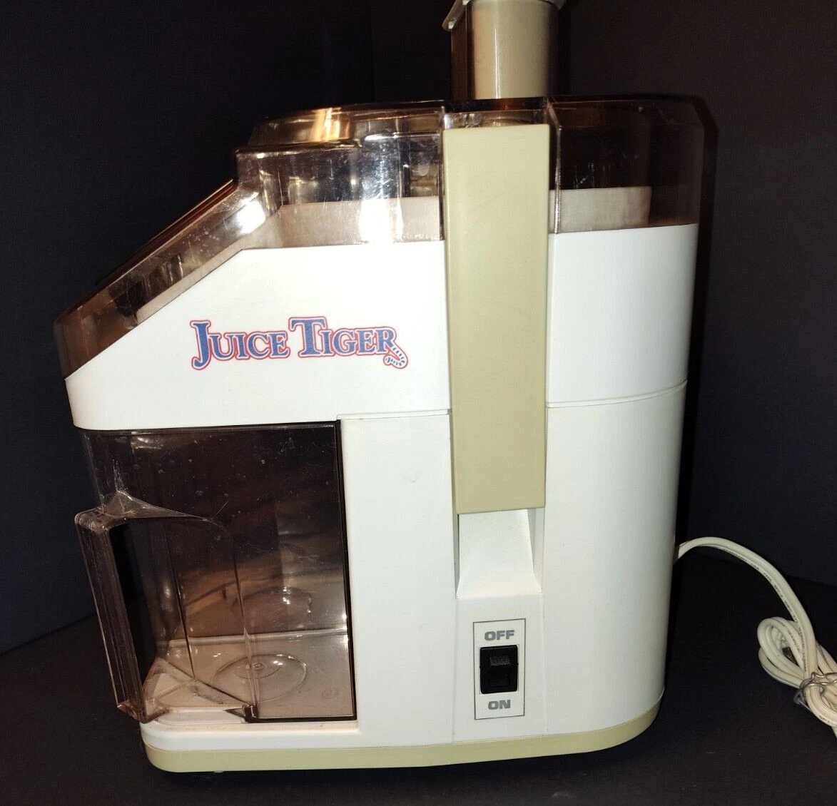 Vintage Juice Tiger Juicer Fruit Vegetable Extractor
