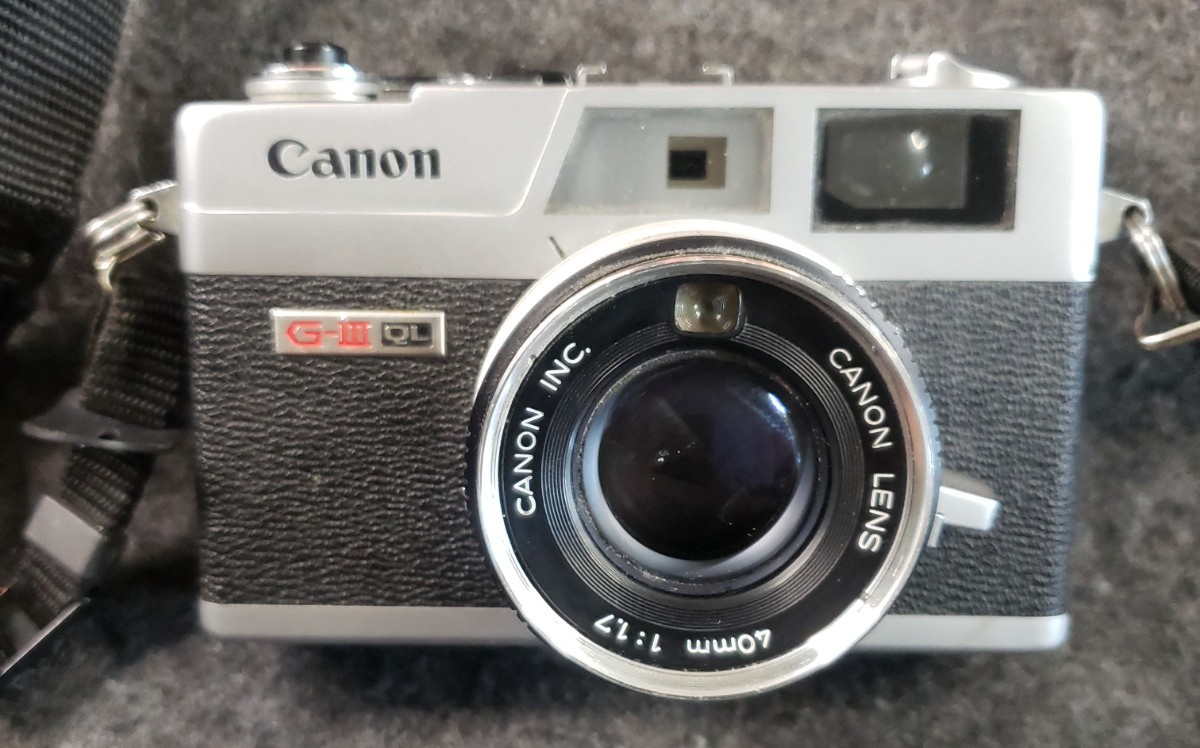 Vintage Canon Canonet QL17 GIII 35mm Film Camera 40mm Lens