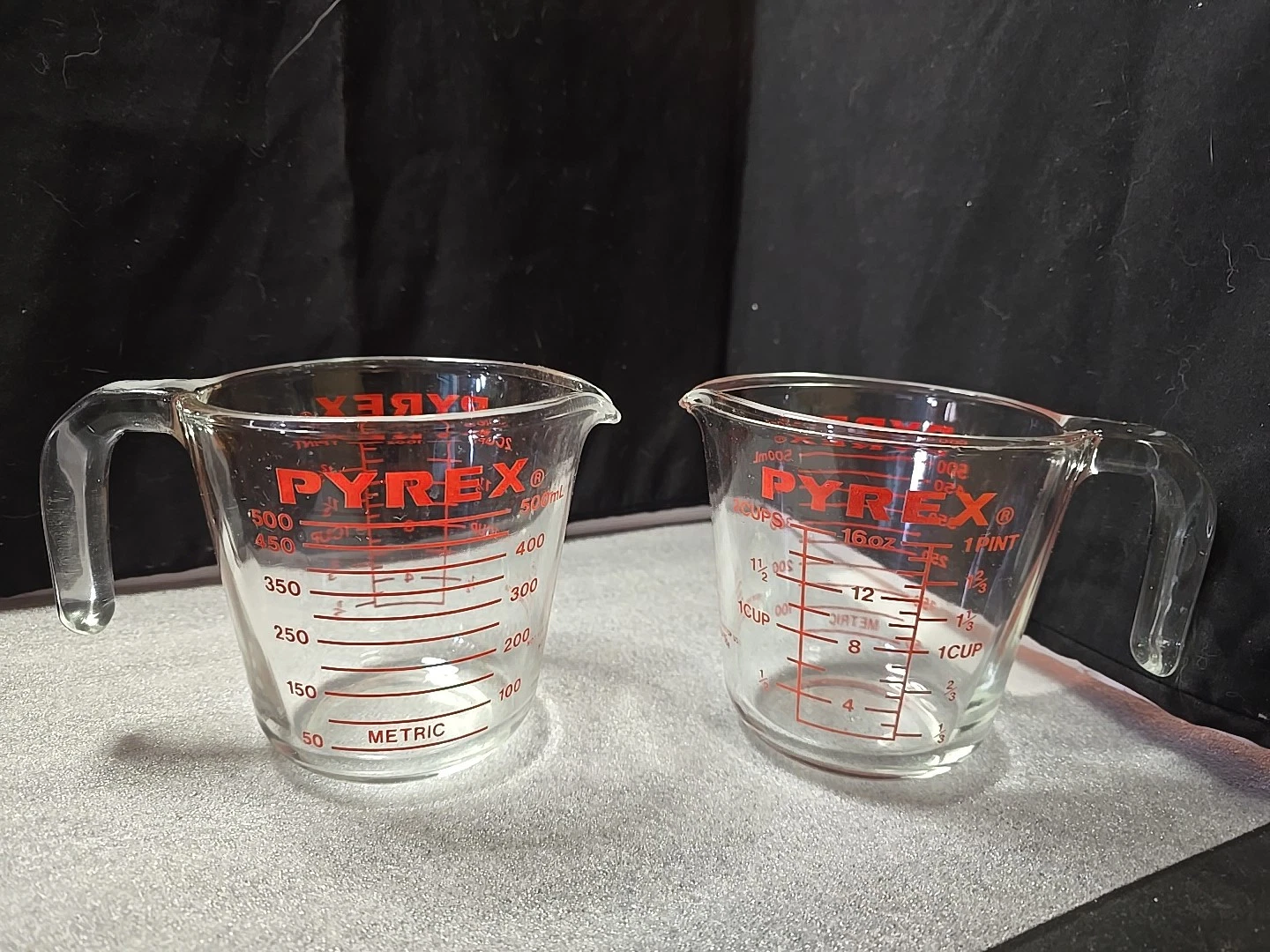 2 Pyrex Measuring Cup Glass 16 Ounce 2 Cups