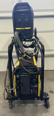 ESAB Warrior 500i - CC/CV Multi-Process Welder With Robust Feed Pro Wire Feeder
