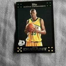 Topps 2007-08 Kevin Durant Rookie #112 Seattle Supersonics Basketball Card. rookie card picture