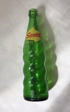 VINTAGE 12 OZ SQUIRT GREEN GLASS SWIRL SODA BOTTLE "NEVER AN AFTER THIRST"