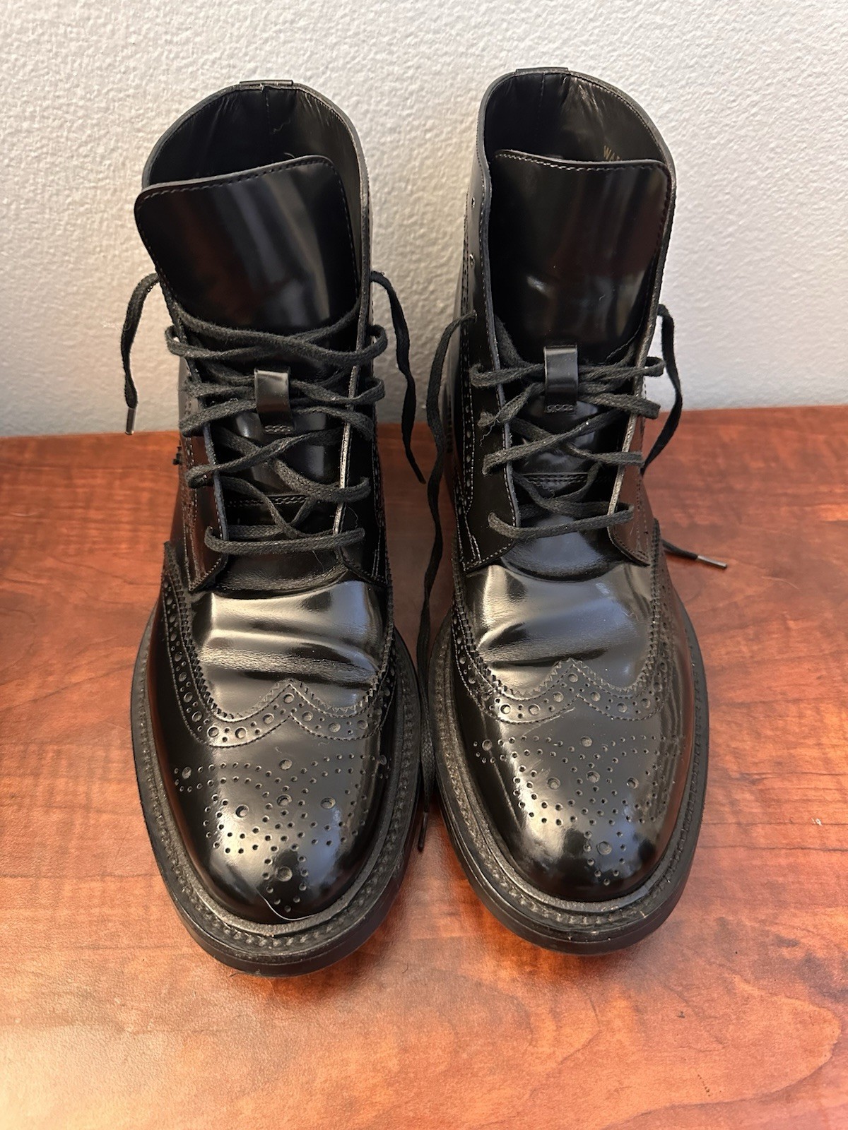 Stivali Saint Laurent Wingtip neri in pelle esercito US 9 EU 42 Made in Italy