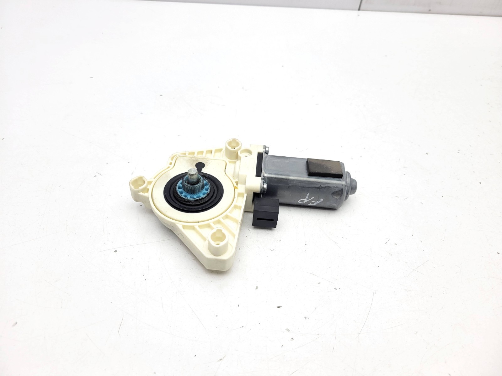 VOLKSWAGEN TIGUAN MK2 ALLSPACE 2019 WINDOW MOTOR FRONT RIGHT SIDE 5Q4959801B
