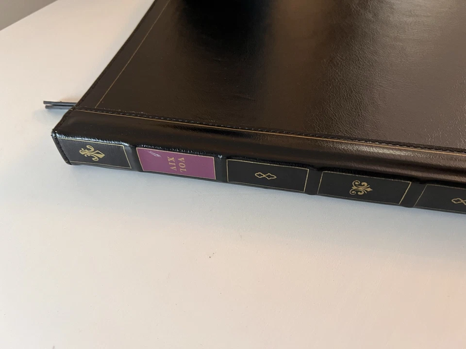 Funda de cuero PU para computadora portátil vintage retro con cremallera (diseño de libro de cuero) Foto 3 de 4