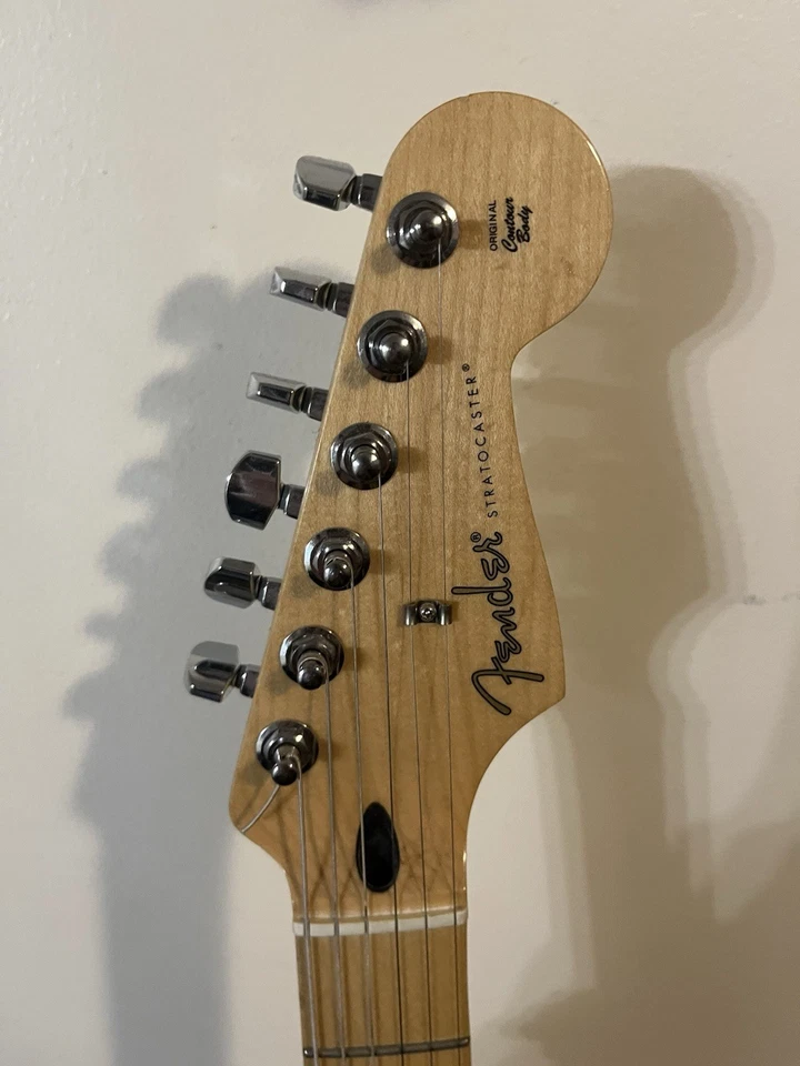 Fender Limited Player II Stratocaster Electric Guitar Black, Maple Fingerboard - Image 2 of 3