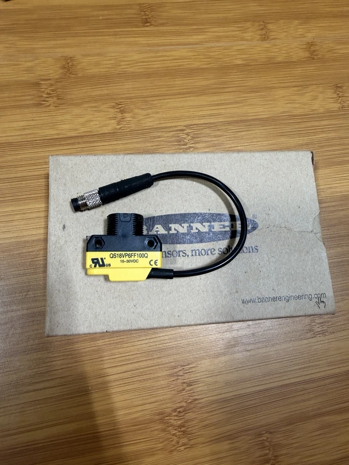 BRAND NEW BANNER ENGINEERING QS18VP6FF100Q / QS18VP6FF100Q Photoelectric Sensor - Image 2 of 4