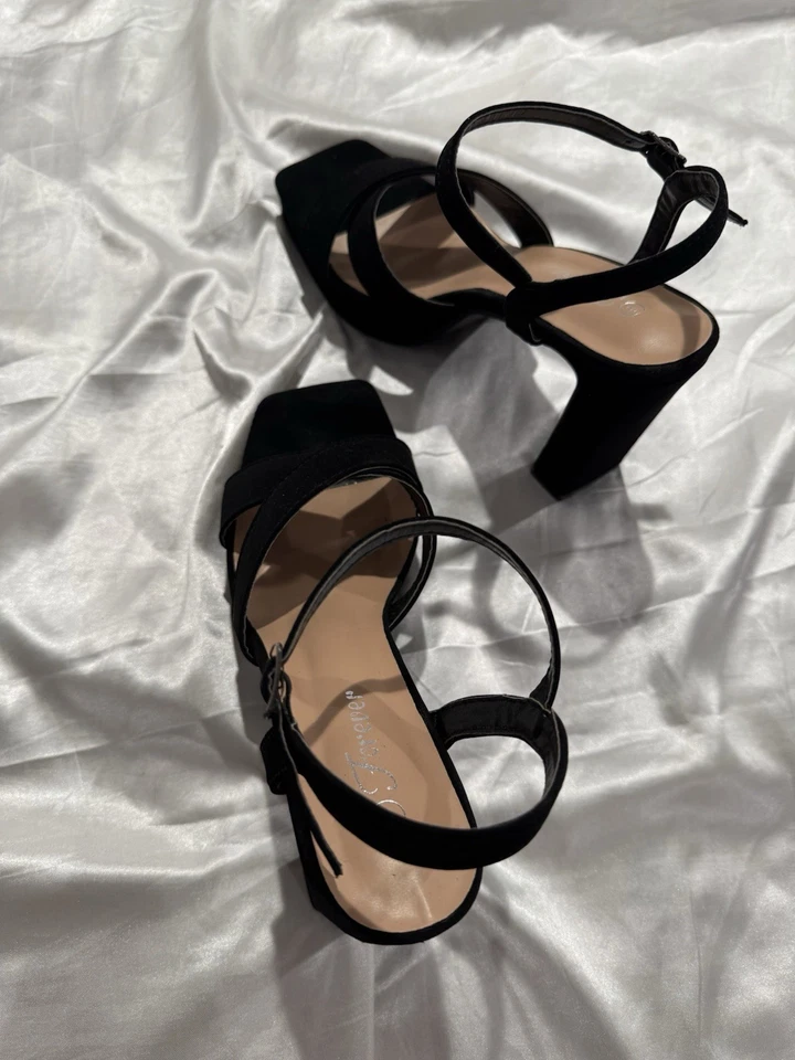 Forever Womens Black Chunky Heel Platforms Open Toe Criss Cross Sandals Size 8 - Image 3 of 4