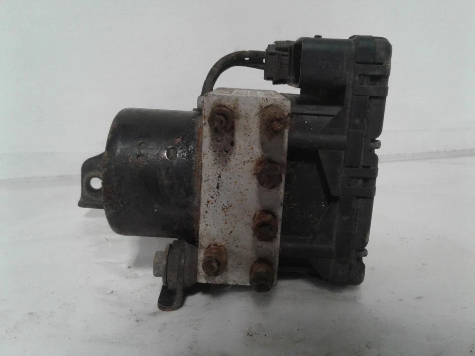 Used ABS Pump and Motor Assembly fits: 2002 Chrysler Sebring Assembly Sdn Grade - Image 3 of 4