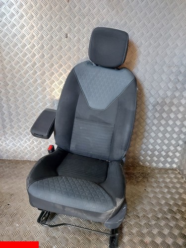 Siege avant droit pour RENAULT CLIO 4 PHASE 1 BREAK d'occasion - Jaqu'Auto