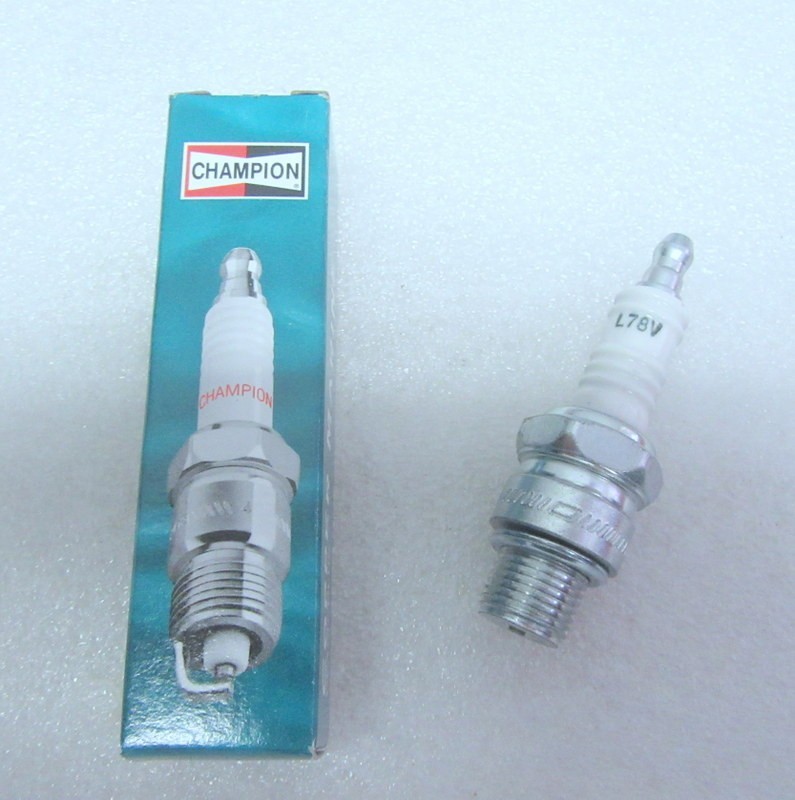 SP4 Champion Copper Marine L78V Spark Plug 833M OEM New Factory Boat Parts