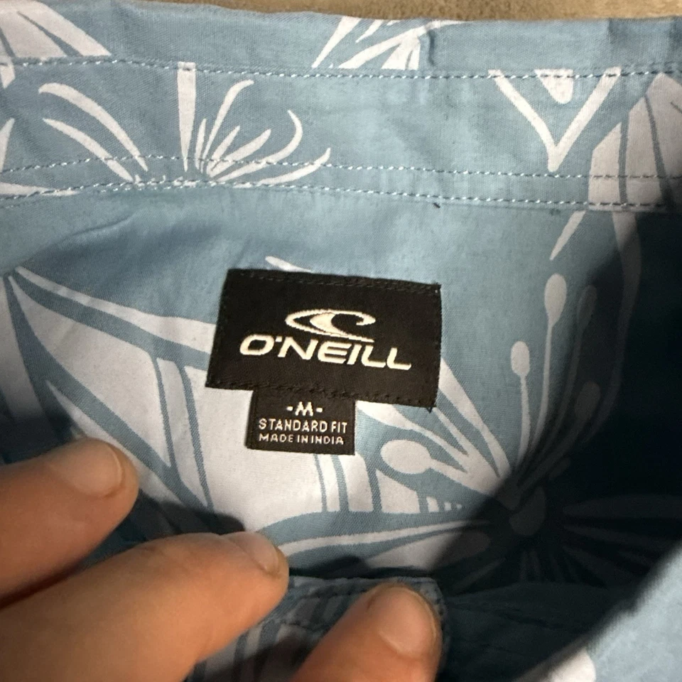 NUEVO CON ETIQUETAS Camisa Oneill Abotonada Hombres Mediana Azul Mar Manga Corta Floral Hawaiana Foto 2 de 4