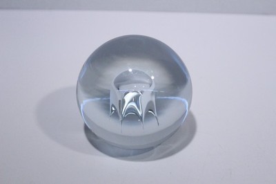 SVOBODA KARLOV Czech Republic Art Glass Clear Hand Made Paperweight