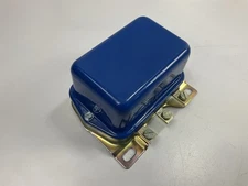 NEW - OUT OF BOX 2161-BLUE Voltage Regulator