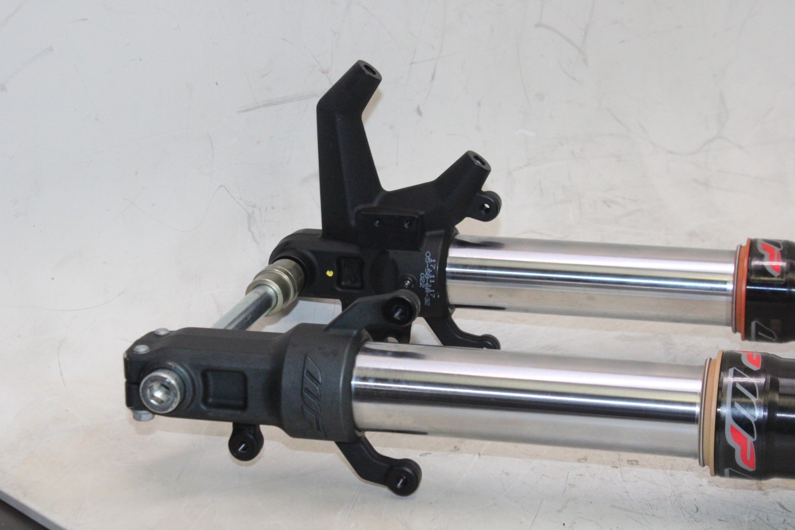 2018 HUSQVARNA SVARTPILEN 401 OEM COMPLETE FRONT END FORKS TRIPLE TREE