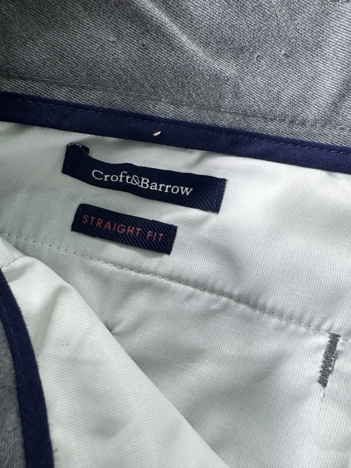 Croft & Barrow Easy Care Khaki Pants Men’s 31x30 (31x29) Grey NWT Office Casual - Image 4 of 4