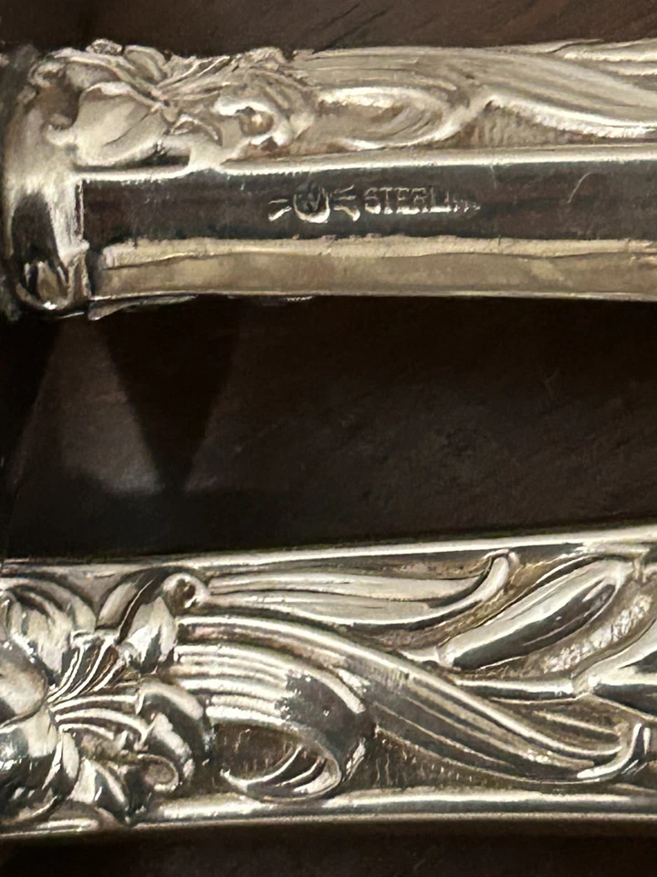 JUEGO DE TALLA DE PLATA ESTERLINA FRANK WHITING VINTAGE REPOUSSE LILY Foto 3 de 4