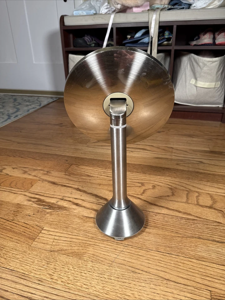 Simplehuman BT1080 Lighted Mirror 8" Sensor Activated w/ 5x Magnification - Image 4 of 4