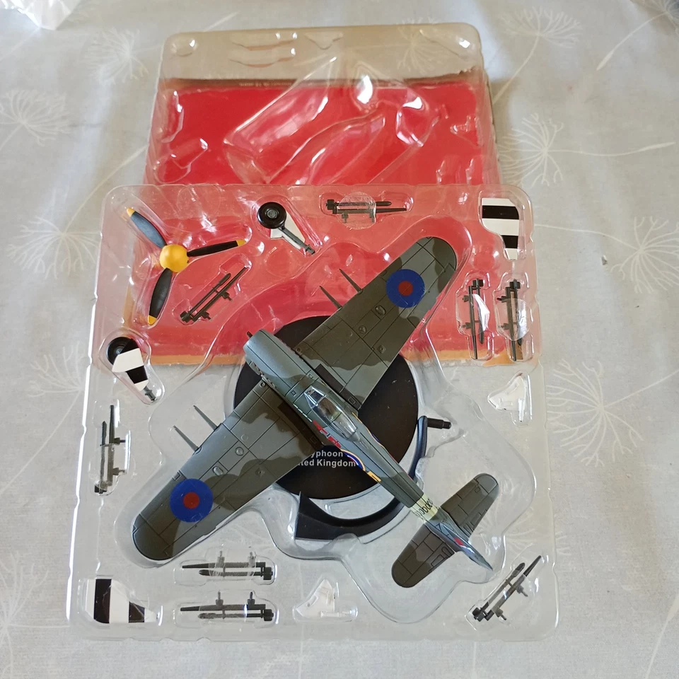avion militaire 1/72 die cast IXO [40] -HAWKER TYPHOON MK.1B  UK RAF WW2 - Photo 1/1