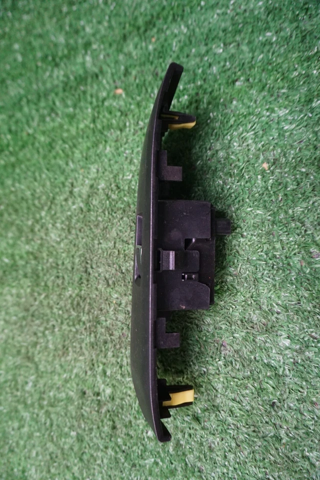 Interruptor de ventana trasera derecha Lexus NX200T 2015 2016 2017 OEM 7427078010 Foto 2 de 4