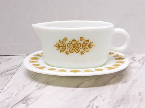 Pyrex Corning Butterfly Gold GRAVY / Sauce Boat & Underplate by Corelle 70s VTG