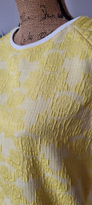Haut Zara Taille S (Grand) - Couleur Jaune/blanc - T-shirt Neuf Sans étiquettes - Pour Femme