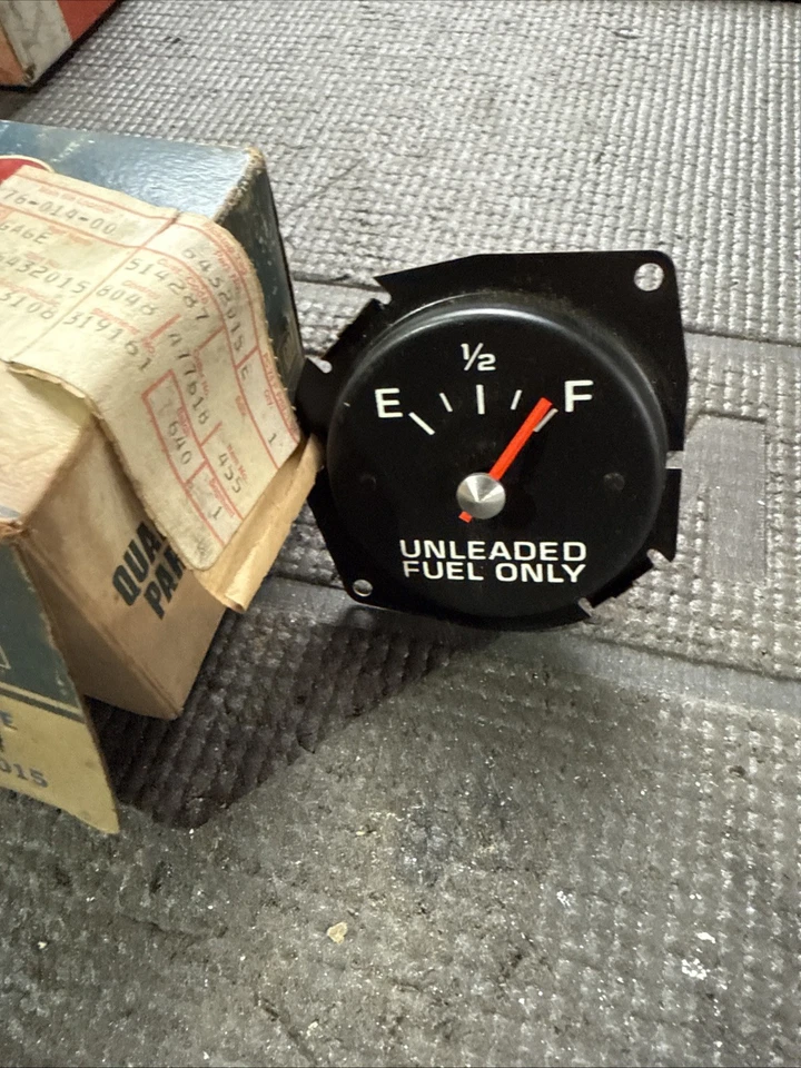 Medidor de combustível ponteiro vermelho 76–79 Caprice Malibu Monte Carlo fabricante de equipamento original NOS GM 6432015 - Imagem 4 de 4