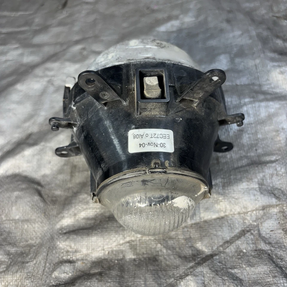 2002-2005 BMW 325i 325xi 330i Front Left Fog Light OEM - Image 3 of 4