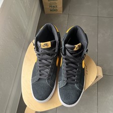 Nike SB Zoom Blazer Mid Black University Gold Yellow 864349-009 Men's Skate 11