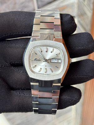 MIDO MULTISTAR AUTOMATIC N.O.S DAY/DATE VINTAGE MEN S WRISTWATCH   SWISS MADE 