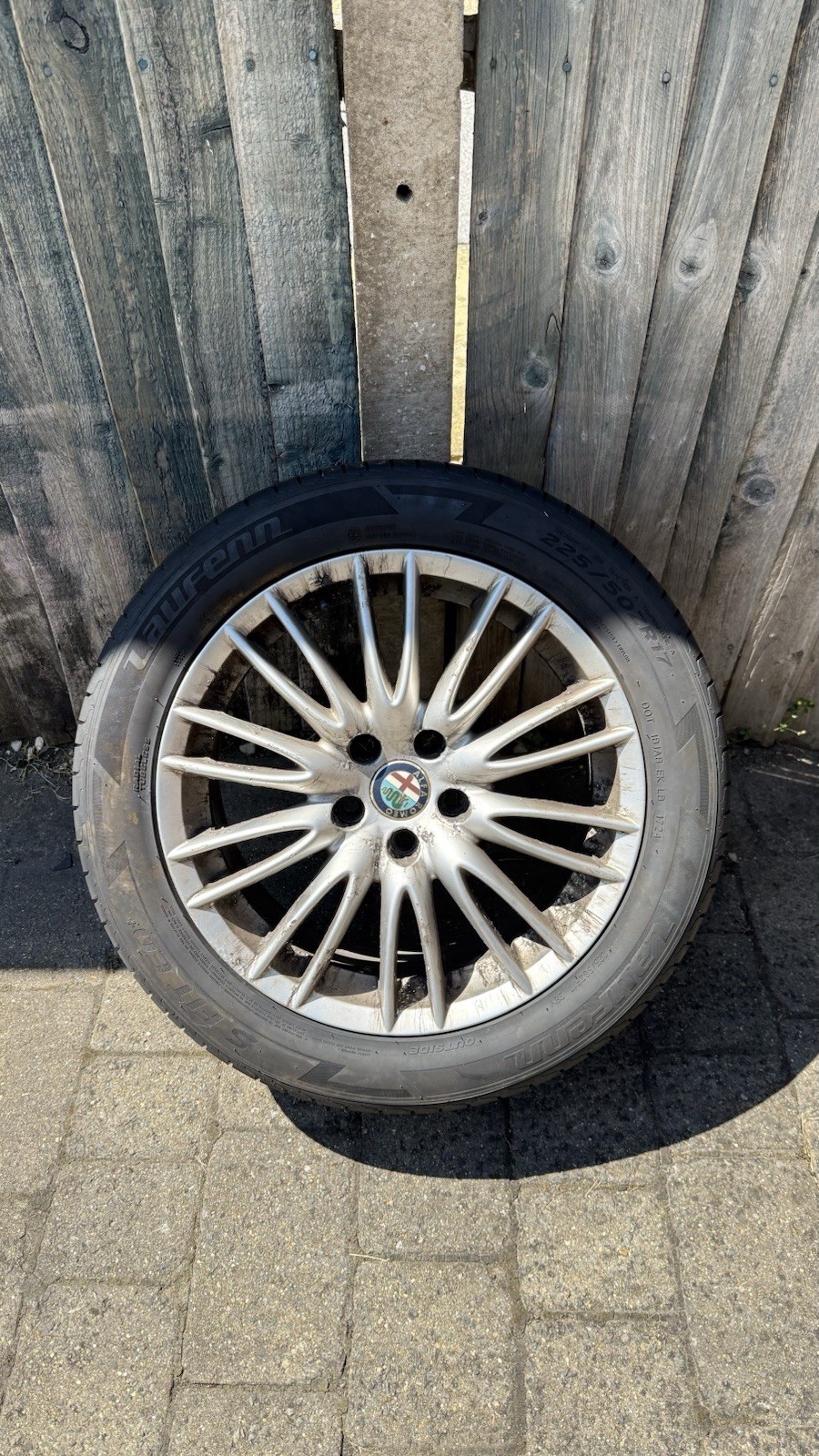 Picture 1 of 3