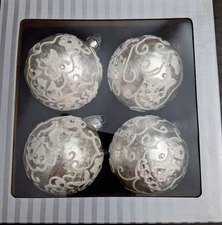 Bella Lux Silver/White Glitter Ornaments W/Floral And Scroll Design Set Of 4