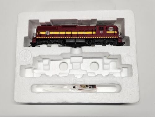 DMIR Duluth, Missabe & Iron Range SD-9 Diesel Loco w/DCC, Proto 2000, HO scale - Picture 15 of 16