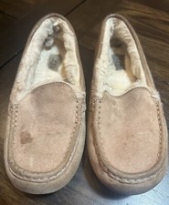 Ugg Slippers/Moccasin Tan Size 8