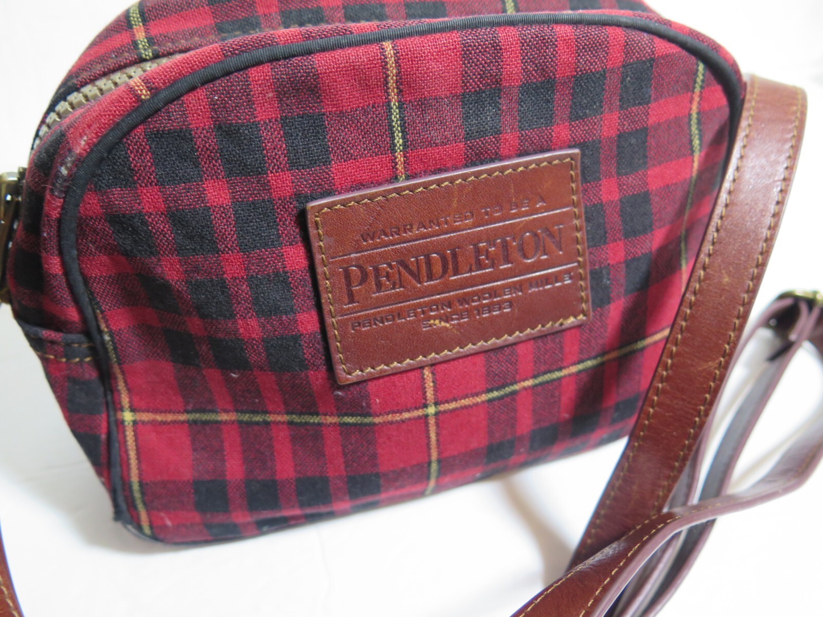Pendleton Woolen Mills Wool Crossbody Purse Bag Red Black Plaid Pattern