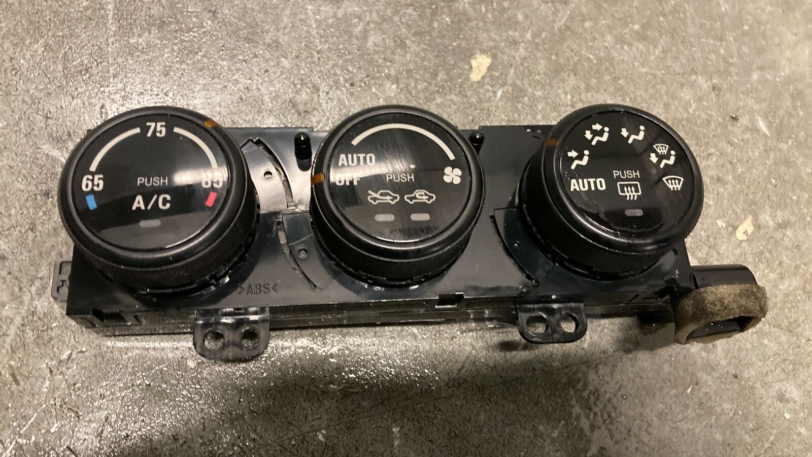 Picture 1 of 1