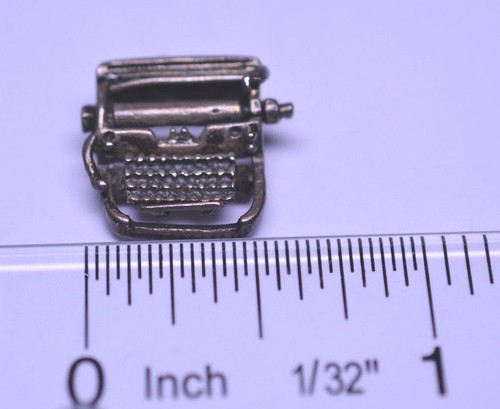 VINTAGE BEAU STERLING SILVER 3-D TYPEWRITER CHARM - Bild 5 von 5