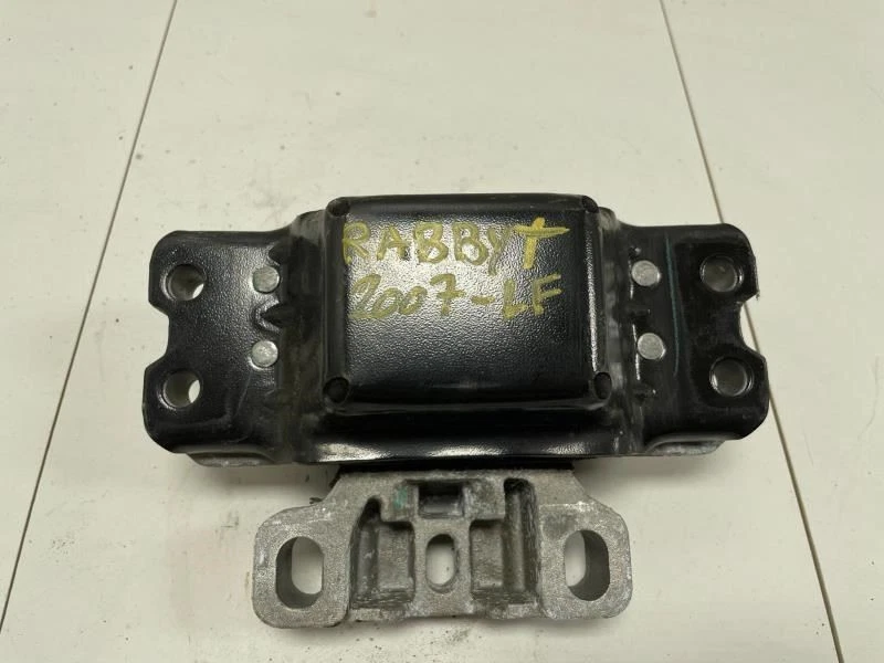 2008 VOLKSWAGEN RABBIT LEFT TRANSMISSION MOUNT OEM+ - Image 4 of 4