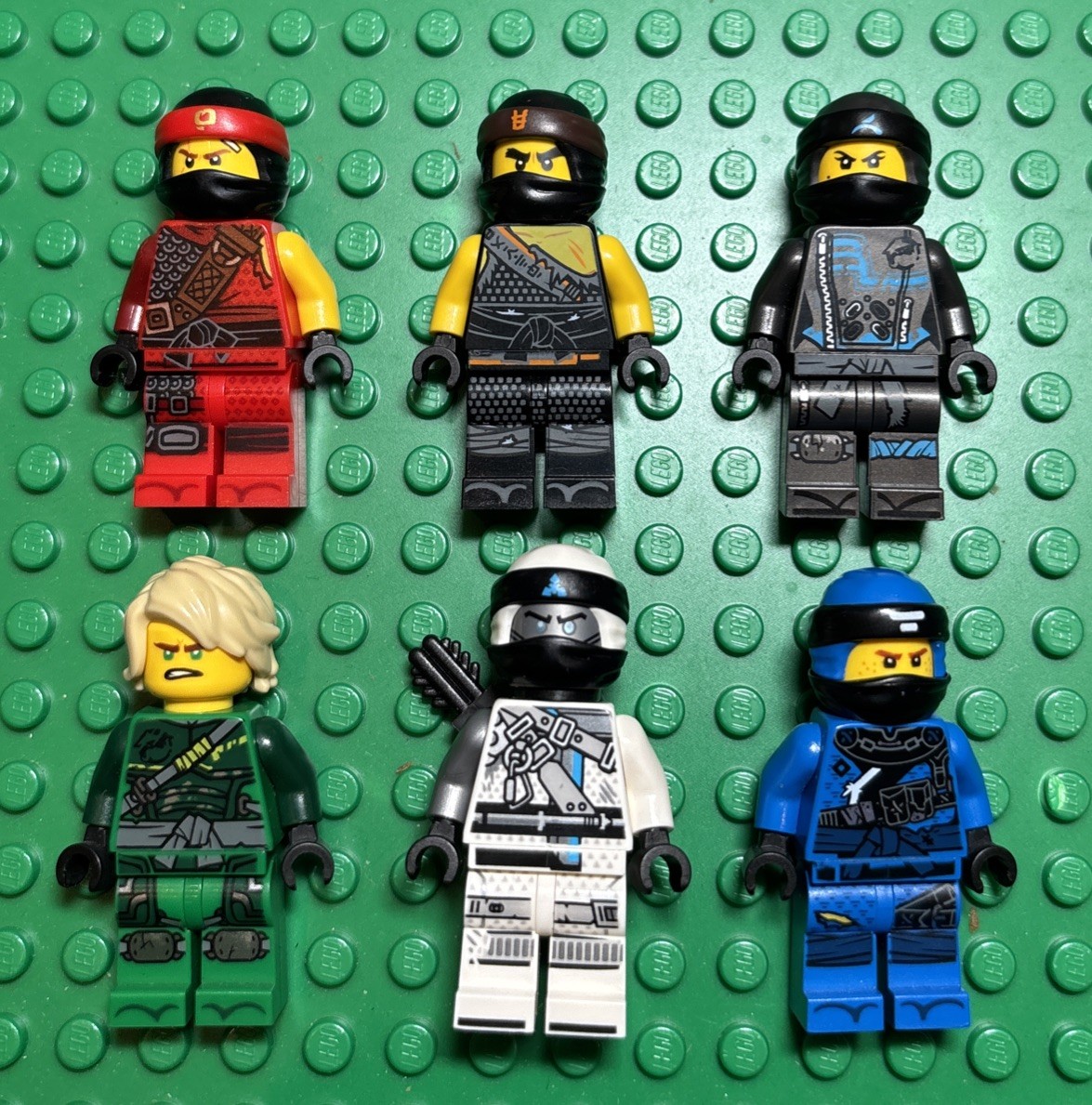 ニーニャ Lego Ninjago Minifigures Hunted. Cole, Jay, Kai, Zane lloyd nya