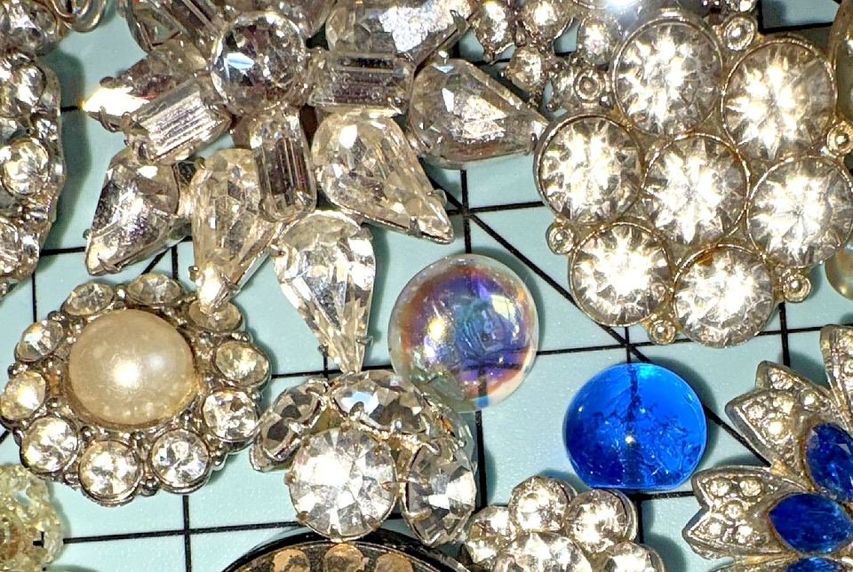Sparkling! Lot of 89 Pretty Vintage BUTTONS Rhinestones Celluloid Glass ...