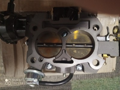  New o m c  4.3 5.0 marine carburetor replace your worn out carb. w/new