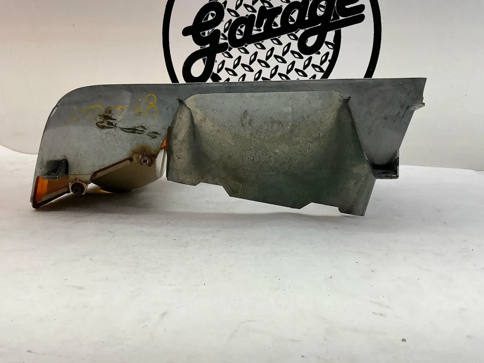 RH HEADLIGHT BUCKET FOR 1989 FORD ESCORT - Image 3 of 4