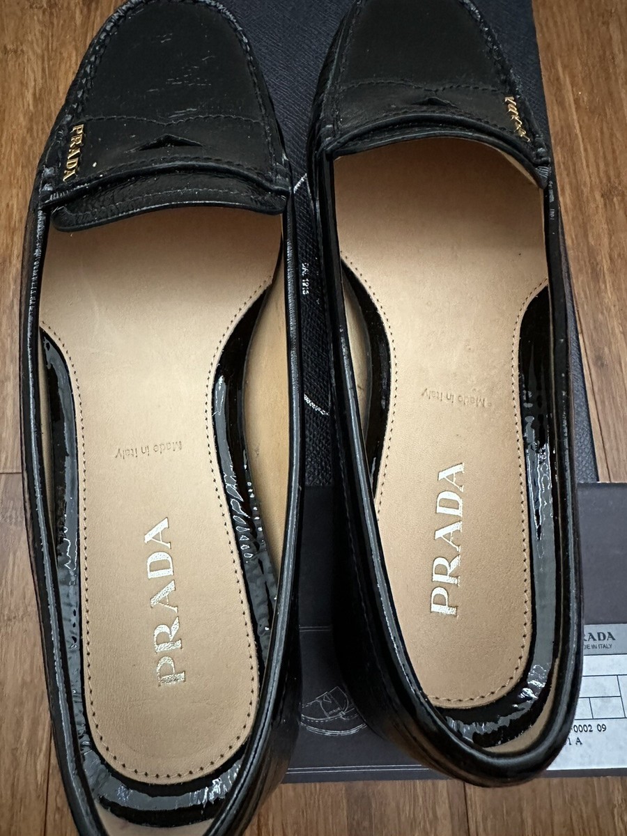 PRADA(プラダ)CALZATURE DONNA Prada Calzature Donna Vernice in Nero Full box and | Depop