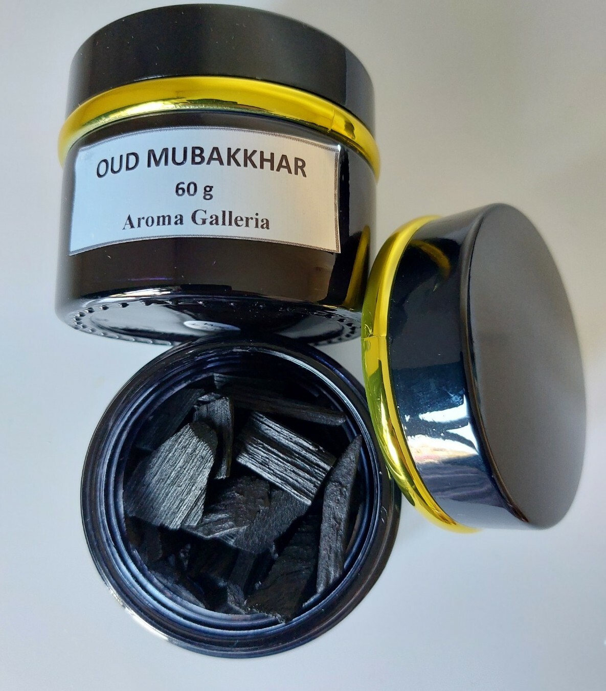 CHOICE OF HANDPICKED OUD Moattar Bakhoor Incense Chip Including Combody