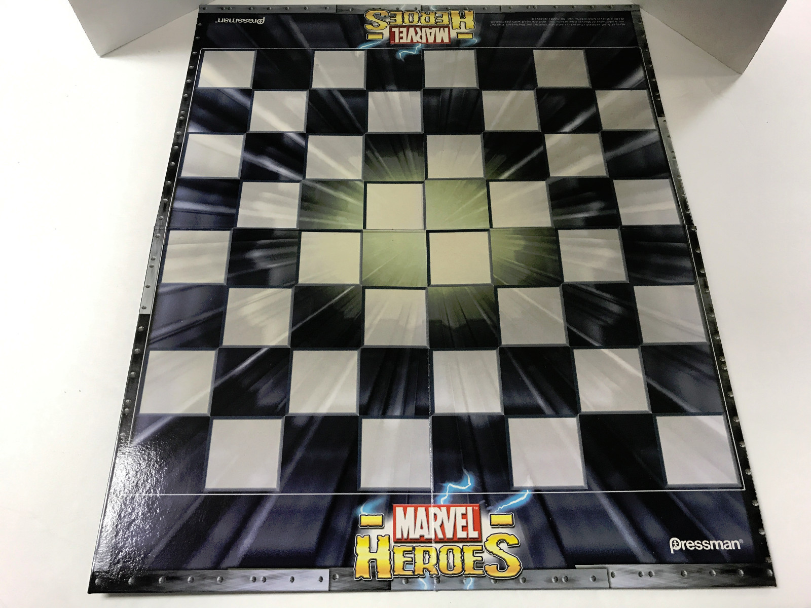 None Marvel Heroes Chess Set