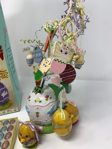 Easter Tree With Misc Cute Ornaments Included Has Original Box - Picture 6 of 10