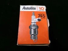 NOS BOX OF 10 #745 AUTOLITE SPARK PLUGS, BSF42